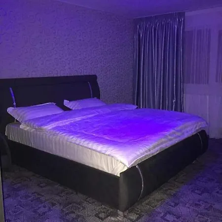 B&B Ely's Mansion-24h Check-in Bucureşti