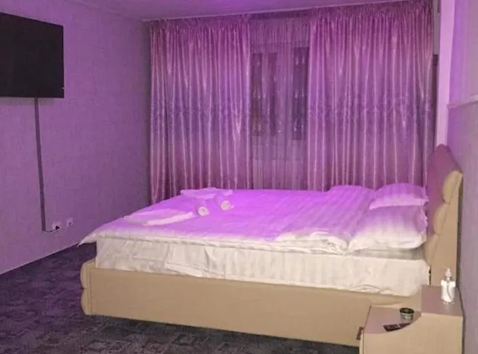 Ely's Mansion-24h Check-in Готель типу 