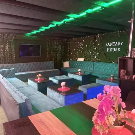 Ely's Mansion-24h Check-in Nocleg ze śniadaniem 3*