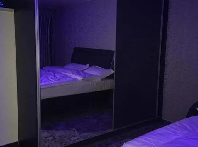 Bed & Breakfast Ely's Mansion-24h Check-in Bukarest