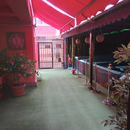 Ely's Mansion-24h Check-in לינה וארוחת בוקר